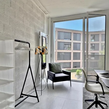 Modern Studio In Lausanne #2-04 Lägenhet *